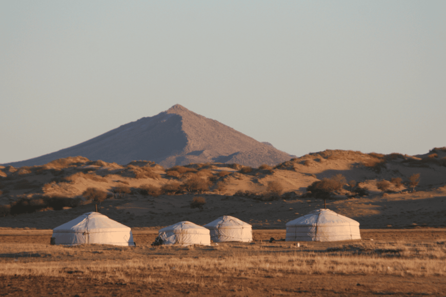 Mongolia – jak naprawdę wygląda życie w jurcie na pustyni Gobi?