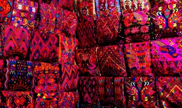 Targ Chichicastenango - Gwatemali , wycieczka z Prestige Tours