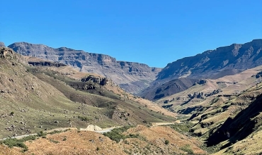 Podniebne królestwo w Afryce Południowej. Dlaczego w Lesotho jeździ się tylko autami 4x4?