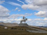 Monumentalny pomnik Czyngis-chana na koniu w Tsonjin Boldog, symbol narodowej dumy i historii Mongolii. #28