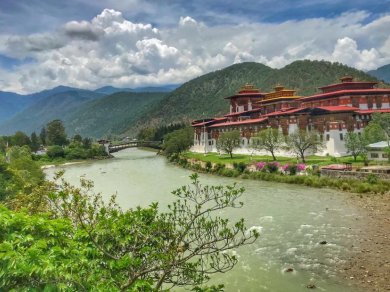 zwiedzanie PUNAKHA