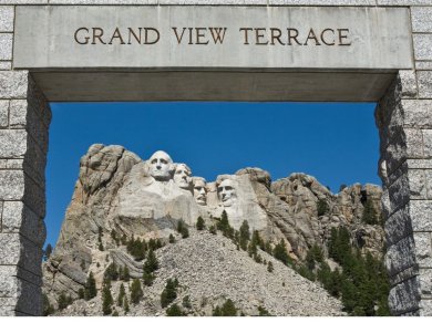 wycieczka do Mount Rushmore National Memorial.