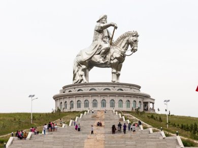 zwiedzanie pomnika  Czyngis Chana